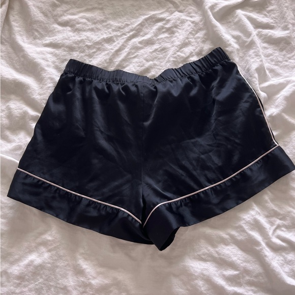 Victoria Secret PJ set - Picture 3 of 6